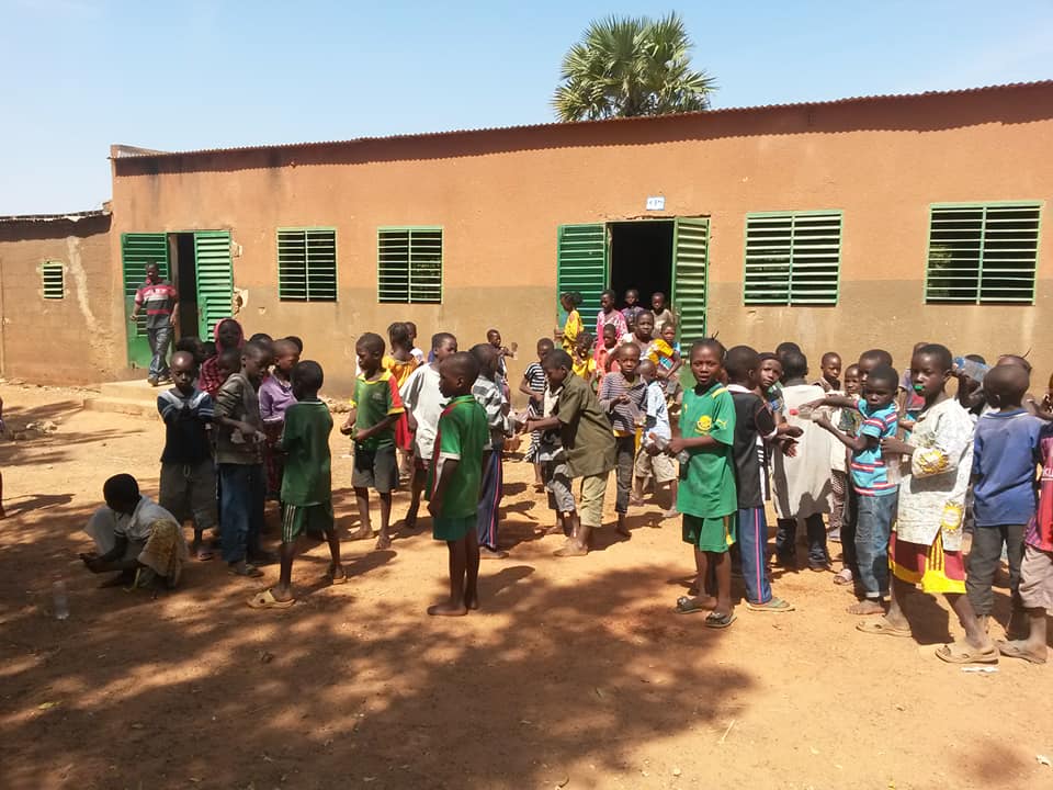 Une cantine pour Loanga au Burkina Faso