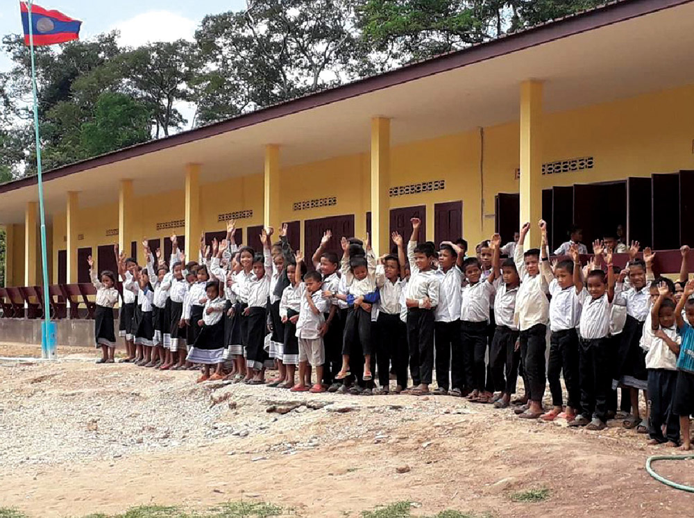 Une cantine pour Thong Xam au Laos