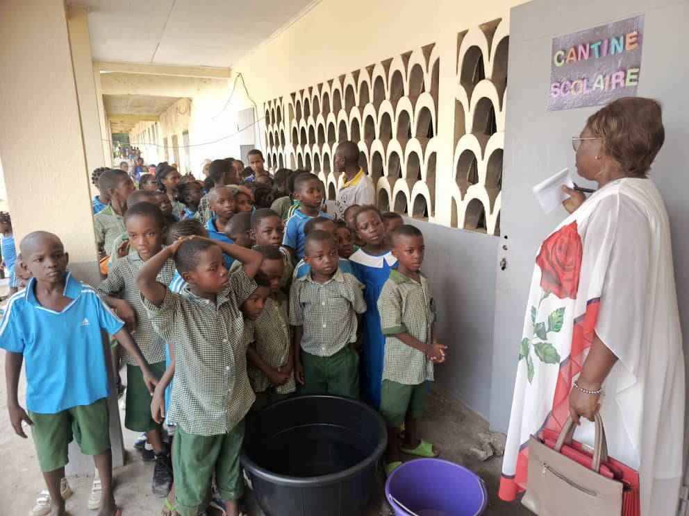 Inauguration de la cantine de Dibombari au Cameroun